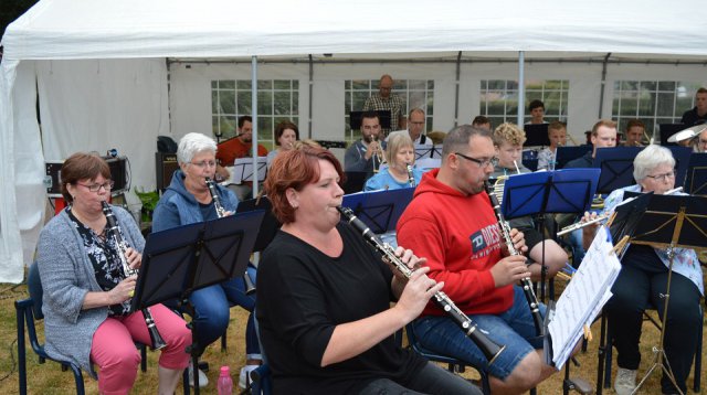 Gezamenlijke afsluiting muzikale Dorpshoes gebruikers (woensdag 10 juli 2019)